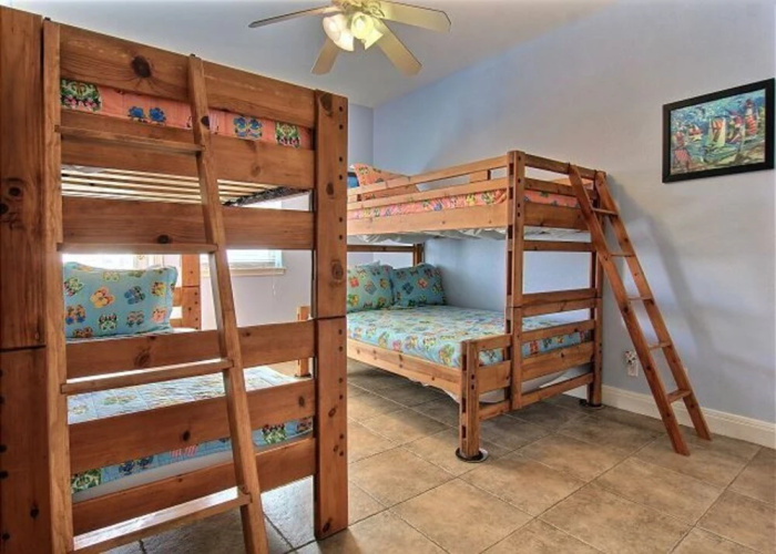 Villa Laguna - 4 Br home by RedAwning