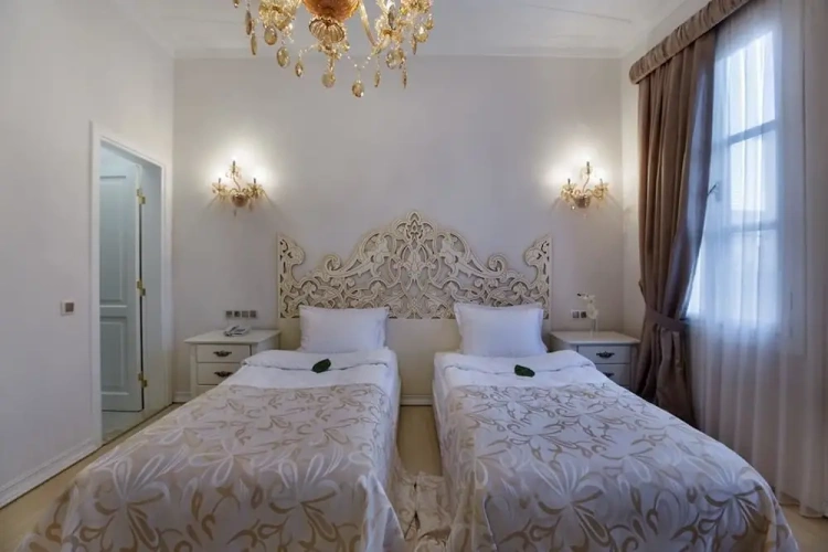 Standard Double Basement room