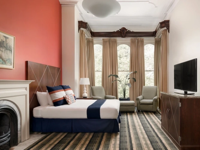Standard Double Suite