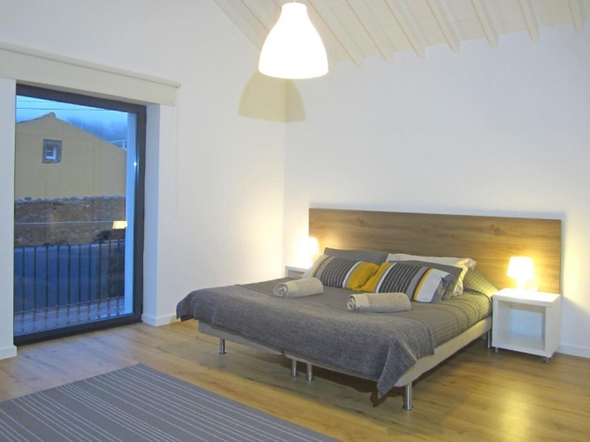 2 Bedrooms Cottage