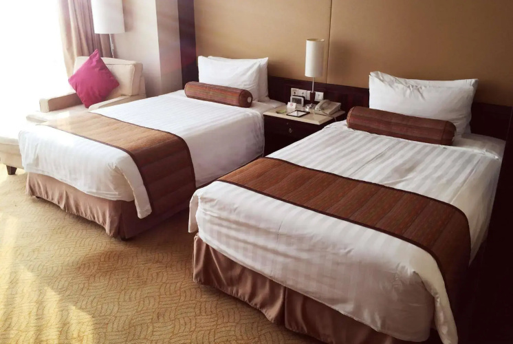 Cyts Greentree Eastern International Hotel