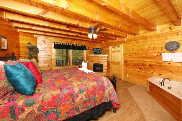 Around the Mountain - One Bedroom Cabin