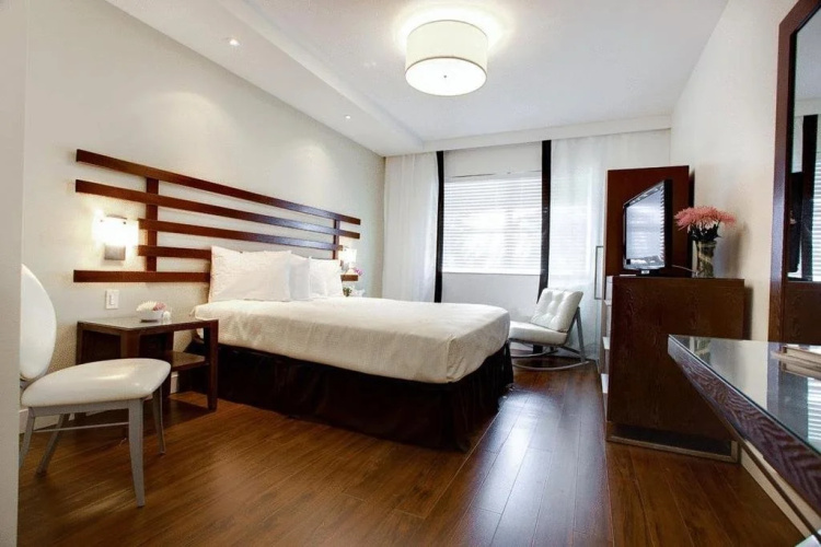 Dorchester Hotel & Suites