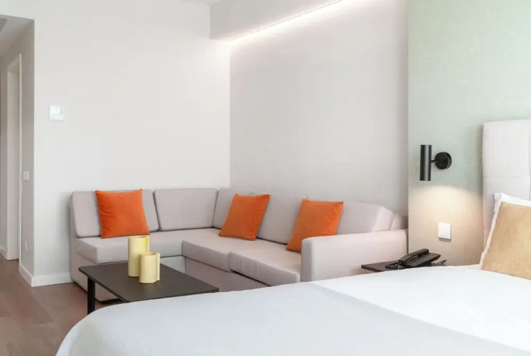 Limehome Lisbon Defensores de Chaves
