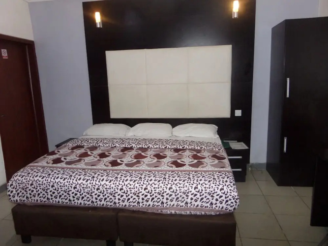 Alluring View Hotel