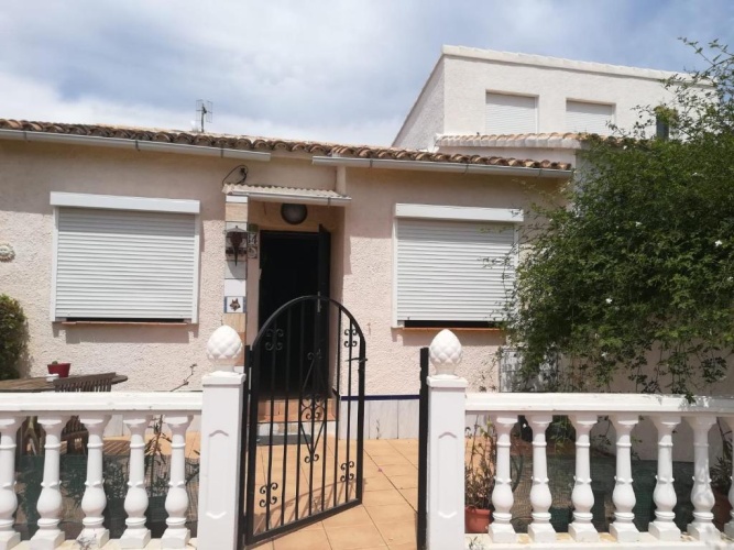 3 Bedrooms Cottage