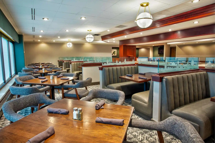 DoubleTree by Hilton Lansing