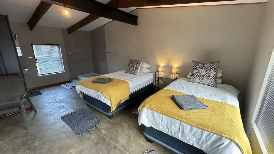 2-bed House in Dullstroom , Blue Crane Estate 66