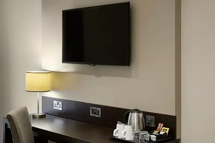 Premier Inn Watford Central