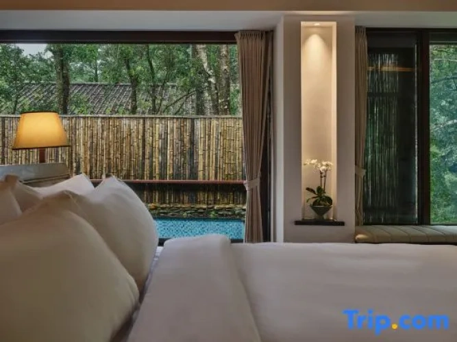2 Bedrooms Villa