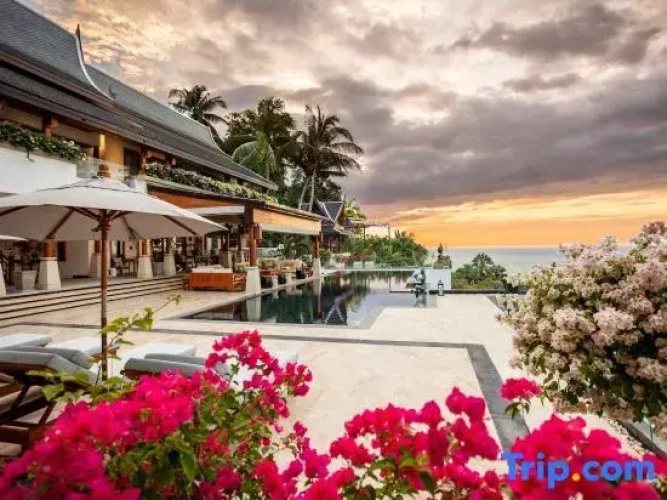Villa ZeniMo, Surin Beach, pool, 9 BR 18 guests