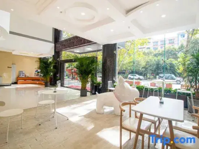 Linghang HOTEL