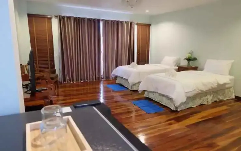 Menam Resort