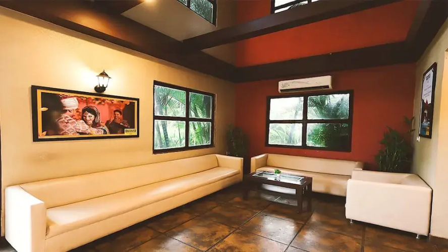 Discover Resorts