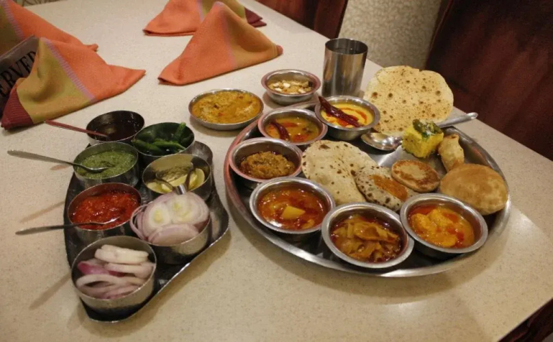 Hotel Swati Deluxe