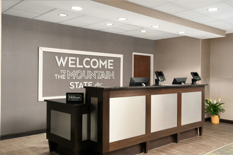 Hampton Inn Fairmont, WV photo 31