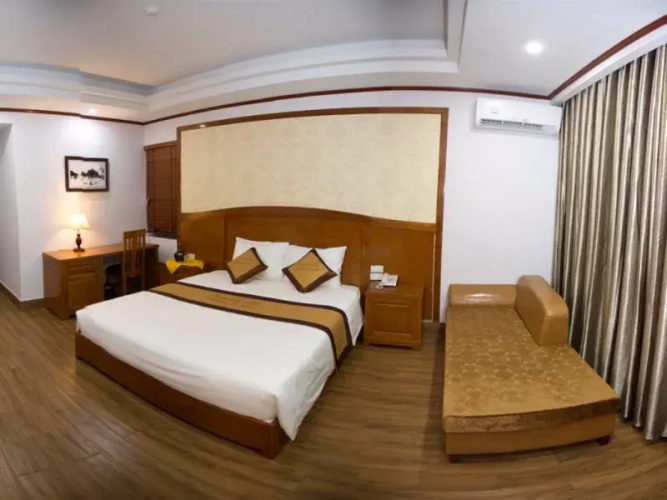 79 Luxury Halong