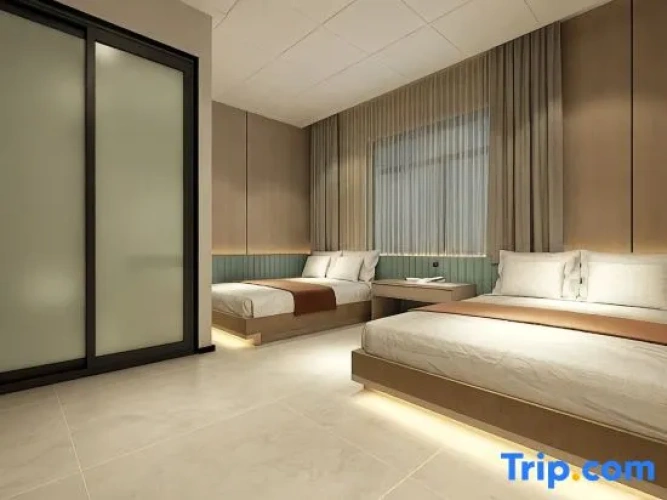 Deluxe Quadruple room