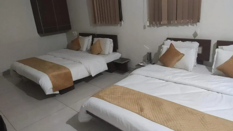 Hotel indrani