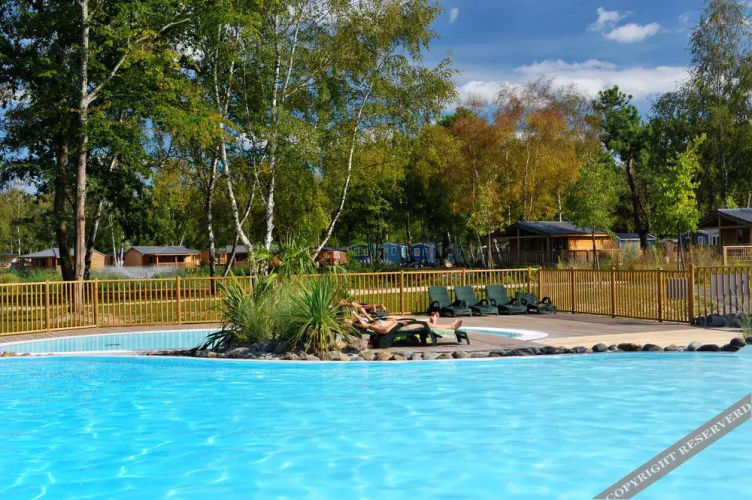 Le Village du Lac - Caravan Park