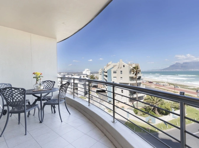 2 Bedrooms Apartment with balcony