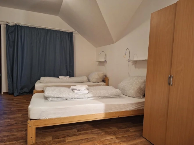 Standard Twin room with balcony