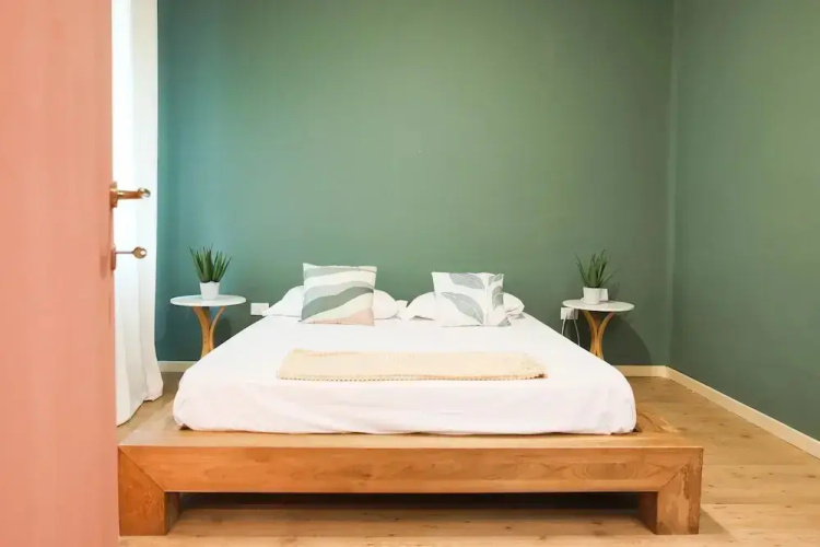 M32 Home