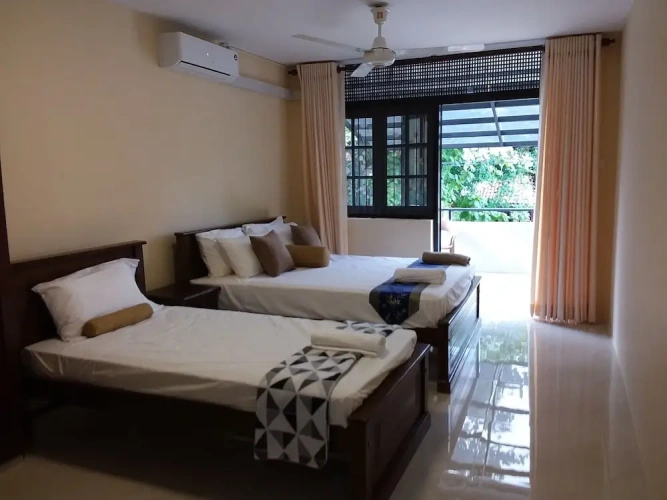 5 Bedrooms Standard Bungalow