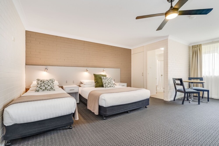 Standard Quadruple room