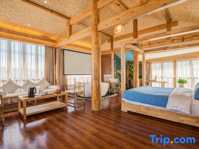 Suite with garden view