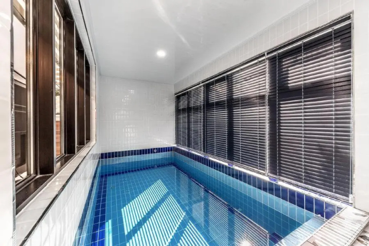 Goseong Shalala Poolvila