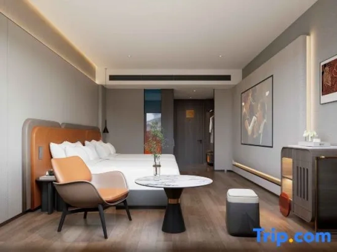 Standard Double room with city view