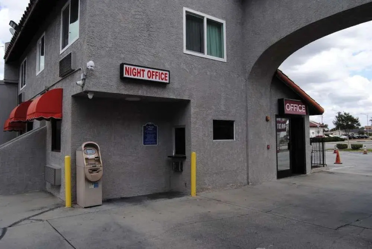 La Puente Inn - West Covina, CA
