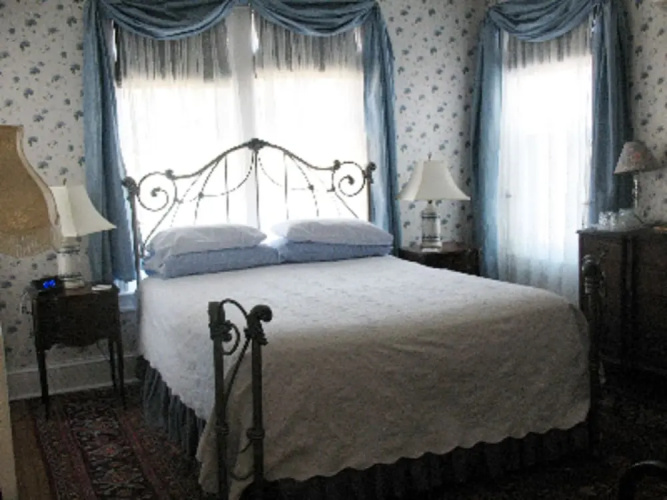 Stonegate Bed and Breakfast