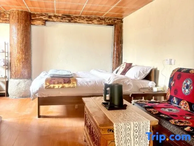 Standard Double room with courtyard view