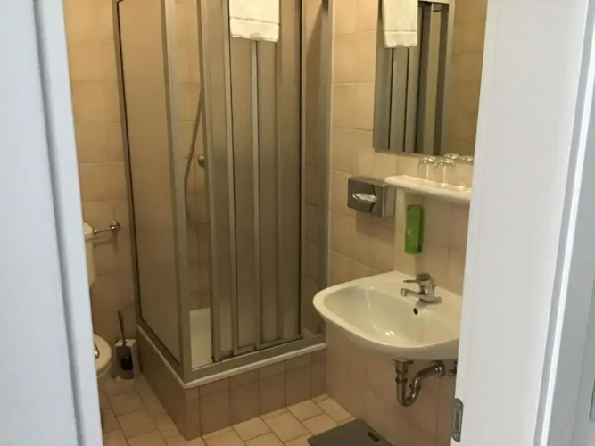 Standard Single room