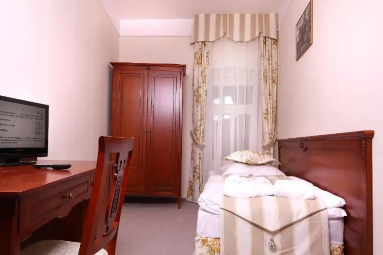 Standard Double room with view