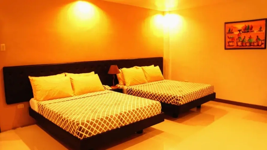 Standard Triple room