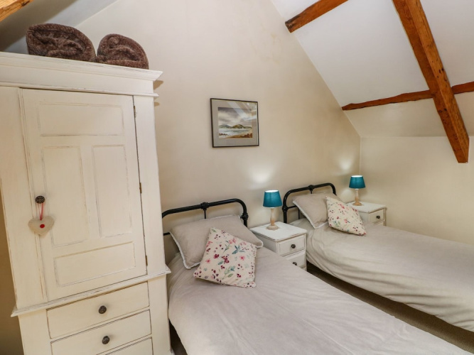 1 Mill Farm Cottages