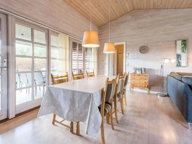 Seaside Cozy Cottage-by Traum