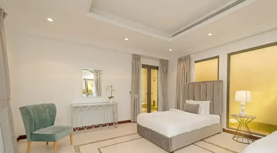 LUX Holiday Home - Frond P 1