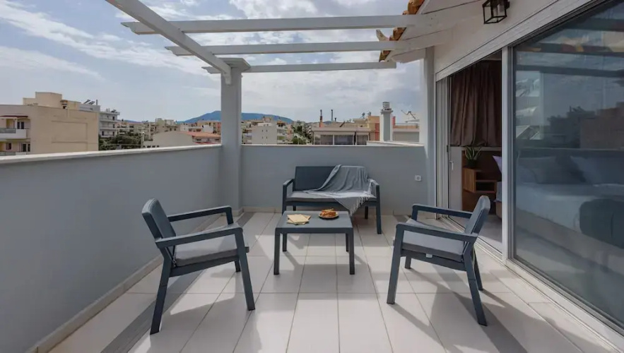Akali apartment Airport by Airstay