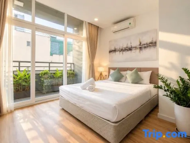 2 Bedrooms Apartment