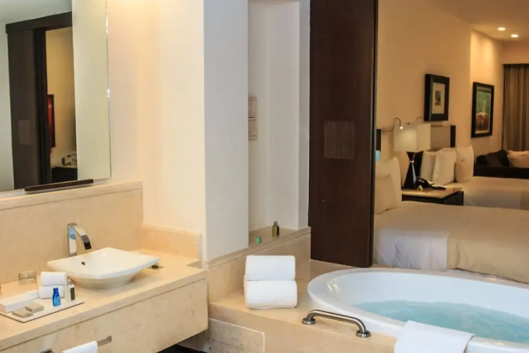 Ambassador Suite with ocean view