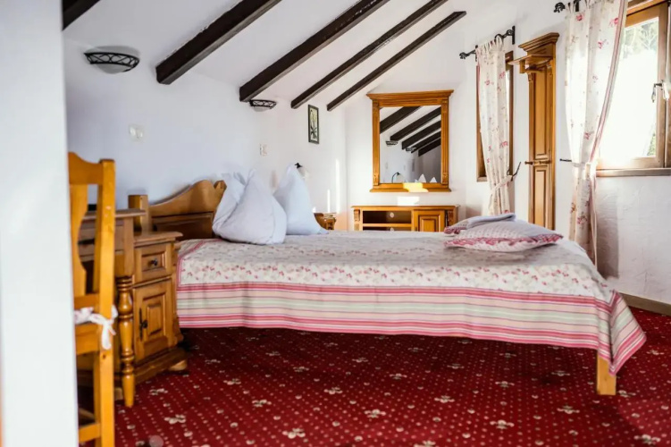 Casa Motului B&B