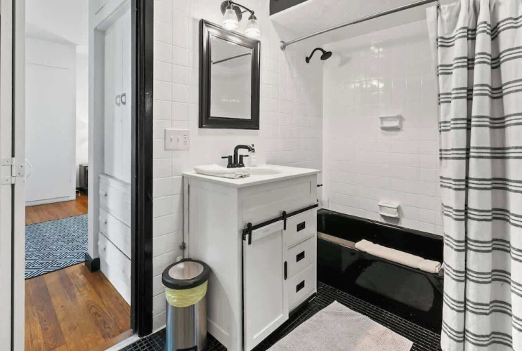Unique Pet Friendly Bungalow in St Augustine