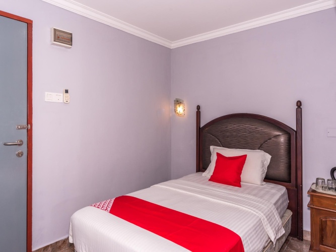 Standard Single room