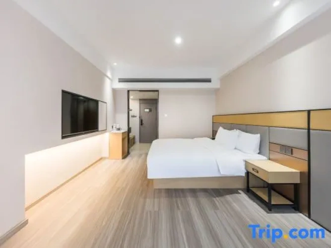 Standard Double room with view