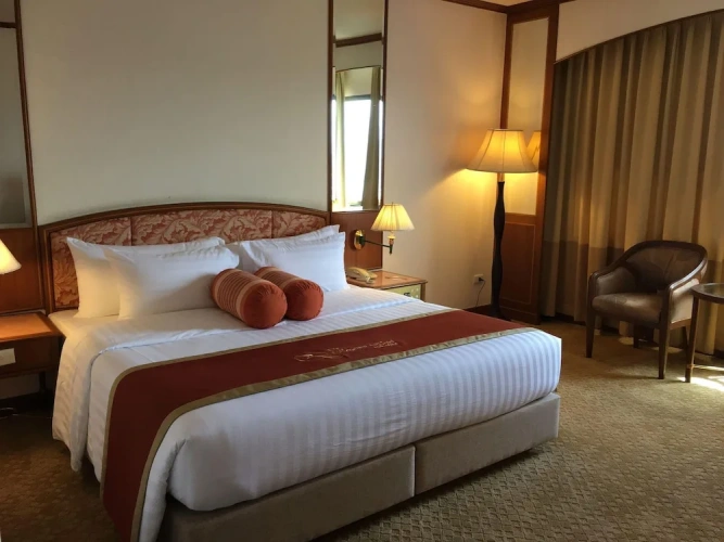 Deluxe Double room with city view