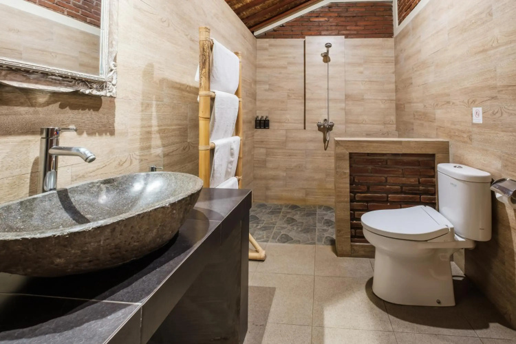 Dhiari Guest House